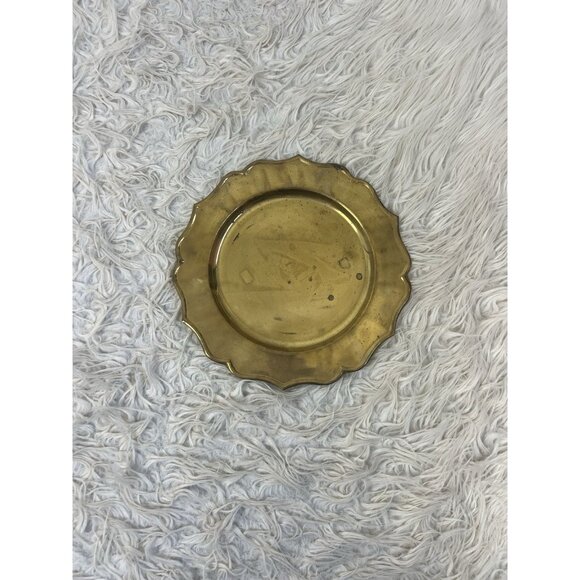 Vintage Classic Solid Brass Carved Service Plate Dish With Leaf Edge 10.5"D - Picture 1 of 9